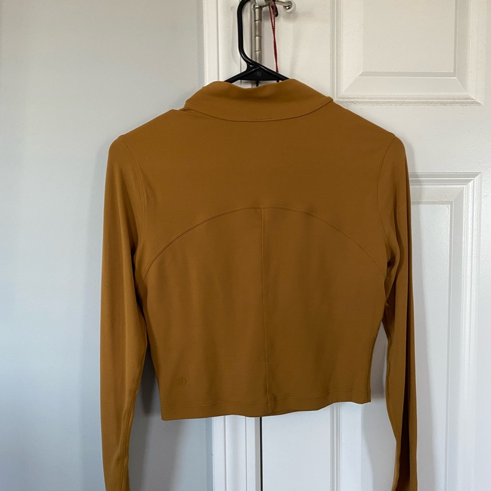 Lululemon High neck, align crop top